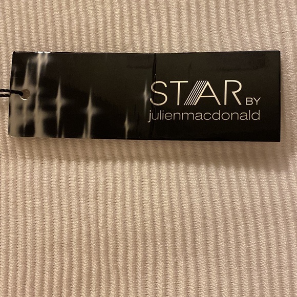 Women’s black and white long sleeve Sweater, M/L - Picture 3 of 7